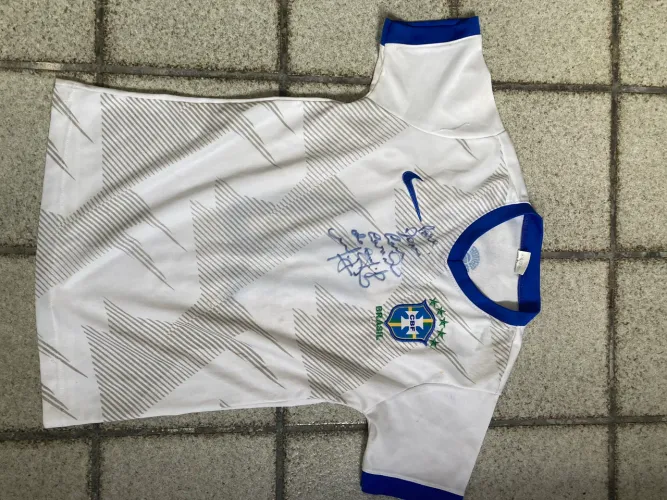 Camisa autografada pelo jogador marzinho da seleção brasileira vencedor da copa de 1994