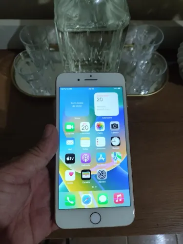 iPhone 8 plus 64gb