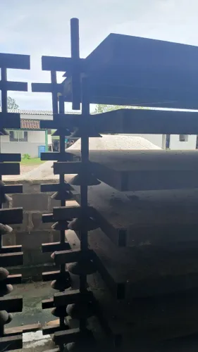 Bandejas prateleiras em ferro