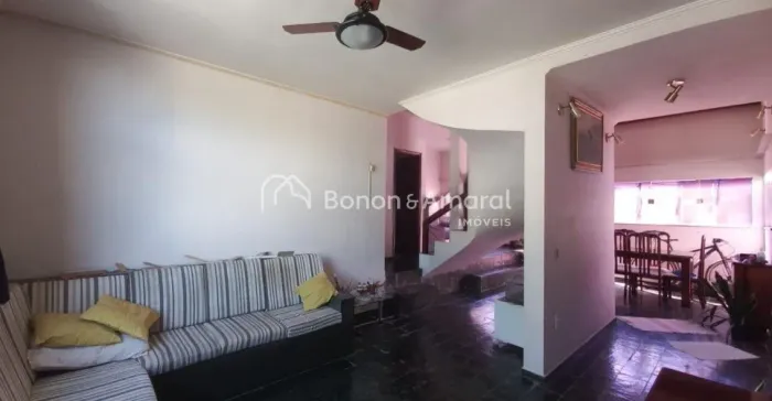 Sobrados para alugar com Piscina e 3 quartos, 190 m² - Jardim Santa Genebra