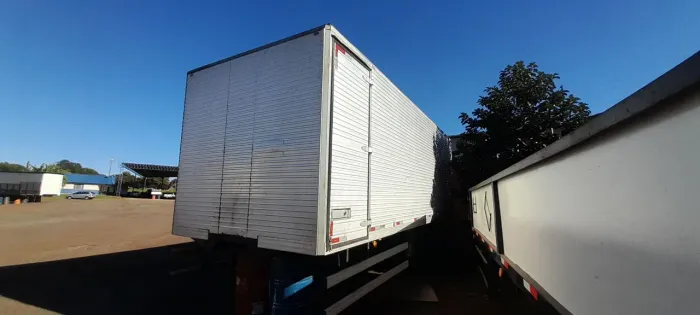Bau 7 mts 2.60x2.40 altura