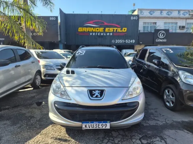 Peugeot 207 SW XR 1.4 Flex 8V 5P 2009