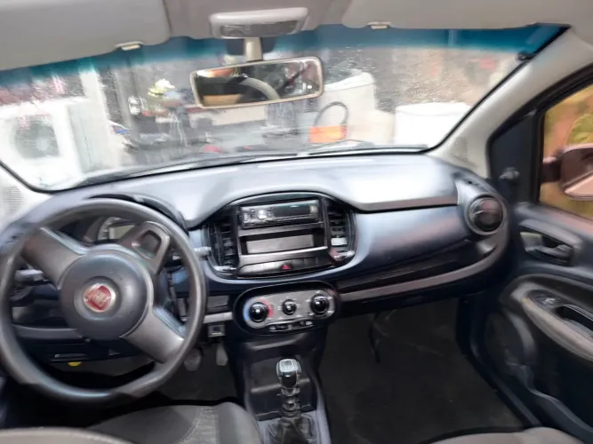 Fiat Uno Attractive 1.0 EVO Fire Flex 8V 5P 2021