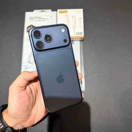 IPhone 17 Pro Max 256GB Azul com 100% Bateria! Aceito cartão! Entrego! Oportunidade!
