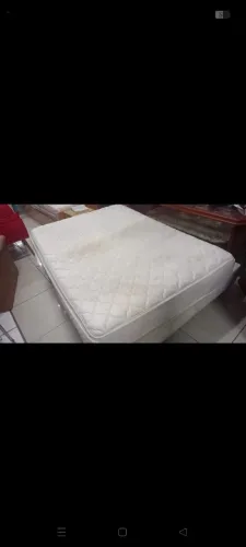 Colchão castor e cama Ortobom usados 