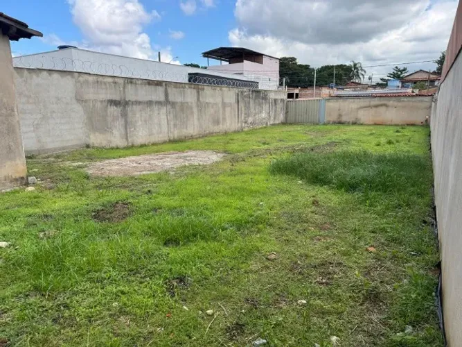 OPORTUNIDADE NO MONTE VERDE - LOTE PLANO PRONTO PARA CONSTRUIR