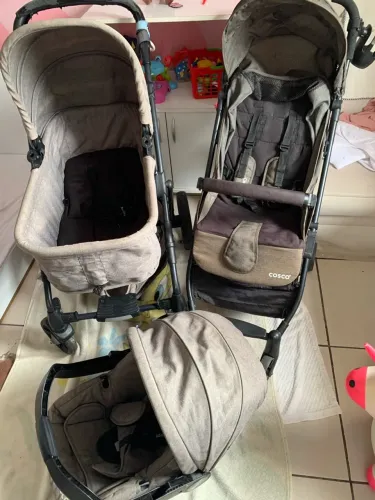 Kit 2 carrinhos + bebê conforto