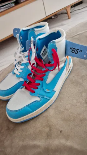 Air Jordan 1 Retro High UNC Off White