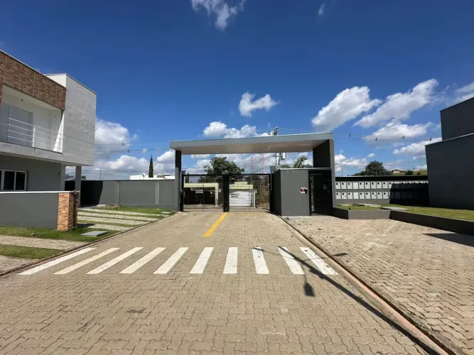 Imóvel para aluguel possui 150 metros quadrados com 3 quartos