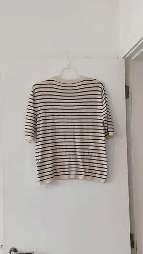 Blusa Zara em Linha;Tamanho M. Busto 50cm;Altura 58cm.