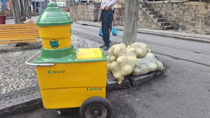 carrinho de agua de coco 