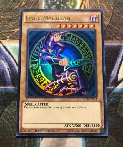 Carta Yu-Gi-Oh Mago Negro Ultra Raro Holográfico CT13-EN003
