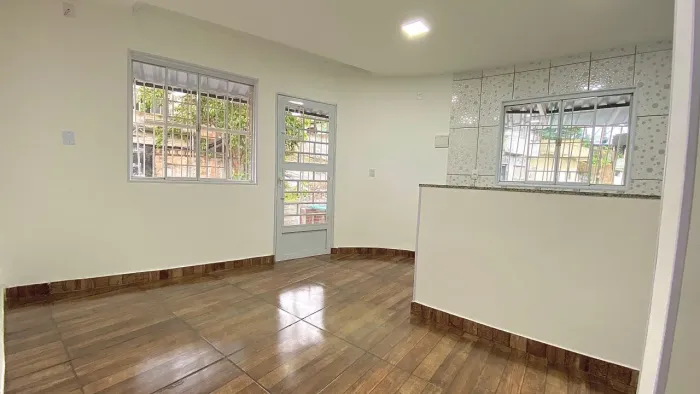 Casa para Locação em Nova Iguaçu, Vila Formosa, 2 dormitórios, 1 banheiro
