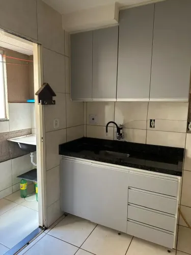 Alugo apto superior de 2 quartos c/ planejados na cozinha, perto do Hospital e Bombeiros