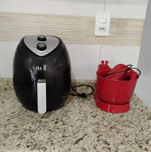 AIR FRYER e BATEDEIRA