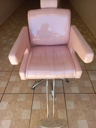 Vendo cadeiras para salao de beleza
