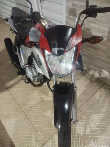 Vendo cg 150 2015