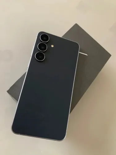Samsung Galaxy S25 FE