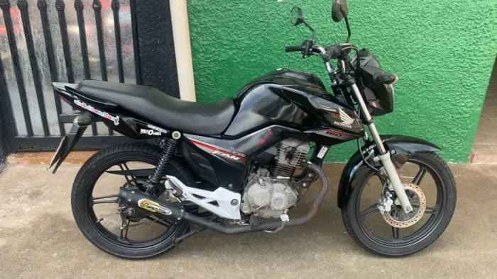 Vendo ou Troco por moto Honda CG Fan 160 Completa c/ 2026 Pago