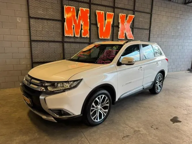 Mitsubishi Outlander 2.0 16V 160cv Aut. 2016