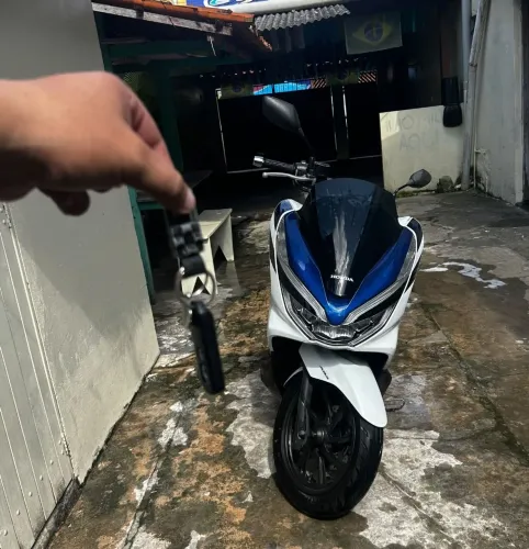 Vende-se PCX 150 Sport