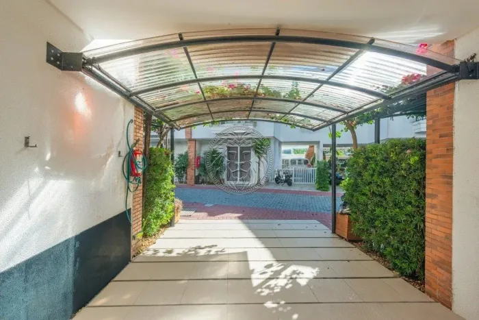 Casa para venda 2 dormitórios em condomínio na Armação do Pântano do Sul - Florianópolis