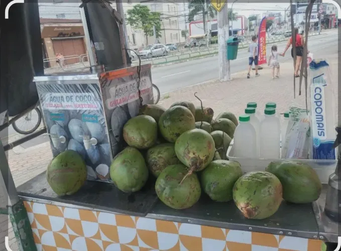 Carrinho água de coco licenciado