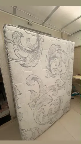 Vendo cama de casal 3 meses de uso