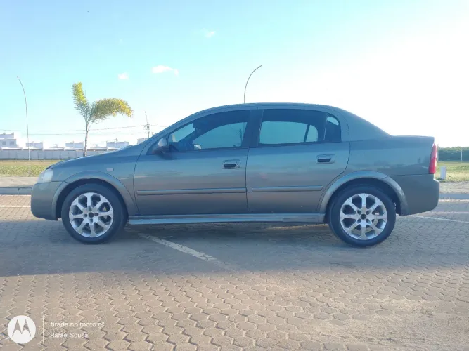 Chevrolet Astra Sed. Advant. 2.0 8V MPFI Flexp. 4P 2011