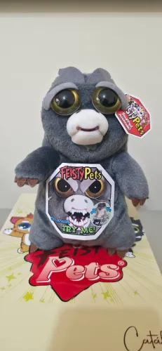 Feisty Pets Godzilla