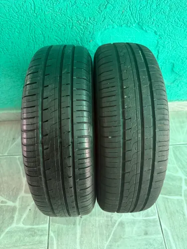 02 Pneus aro 13 Pirelli 175/70/13 Semi Novos