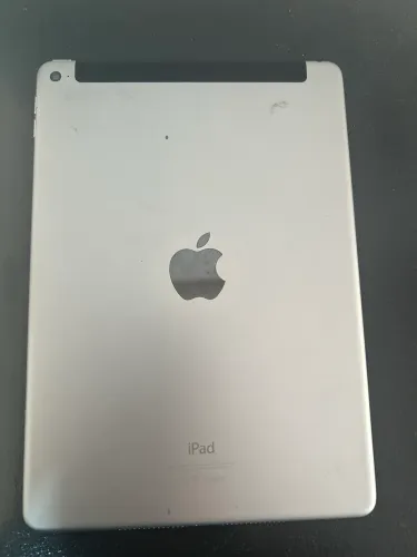 iPad Wi-Fi 16gb space gray para retirada de peças 