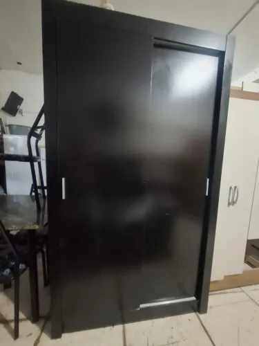 Guarda roupa portas de correr