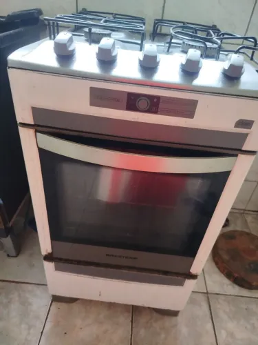 Geladeira e fogão usado