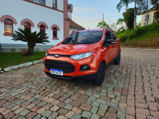 Ford Ecosport Freestyle 1.6 16V Flex 5P 2013