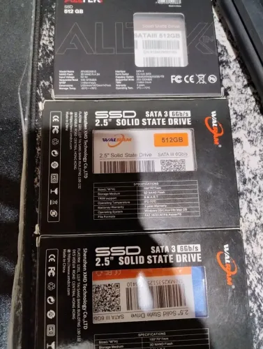 1xSSD 512GB (NOVO-COM WINDOWS)