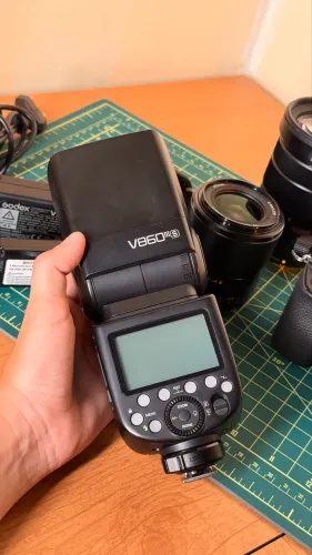 Flash Godox V860III para Sony - Excelente Estado