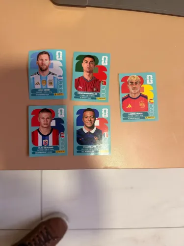 5 Figurinhas da Copa do Mundo - 2026