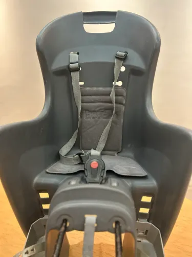 Cadeirinha infantil traseira para bicicleta - Até 22kg