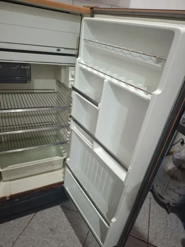 Geladeira a venda