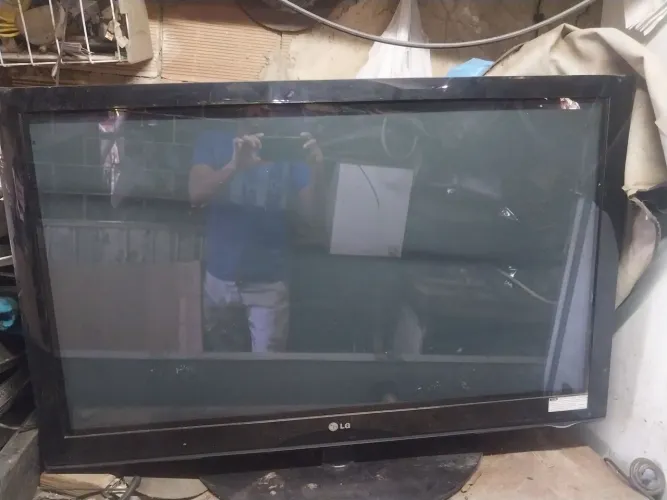 TV LG 40 Polegada. Ela sendo censou mas não abre imagem