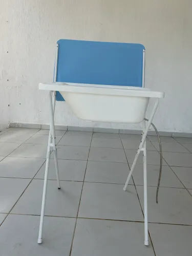 Banheira com suporte