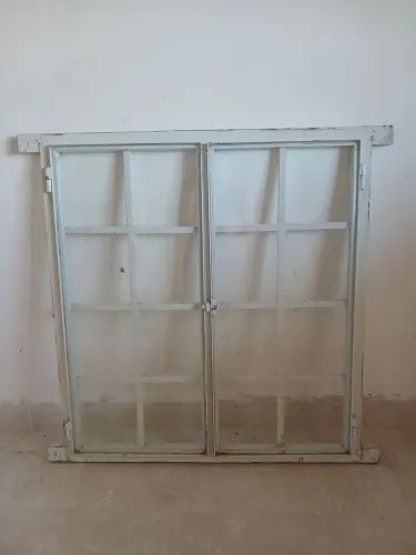 Janela Galvanizada 1M X 93 CM