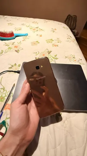 Samsung Galaxy J4 +