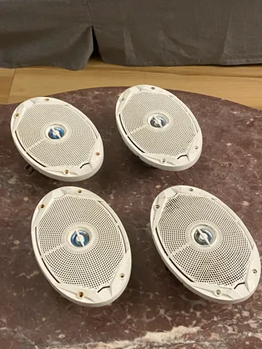 Kit falantes para som automotivo
