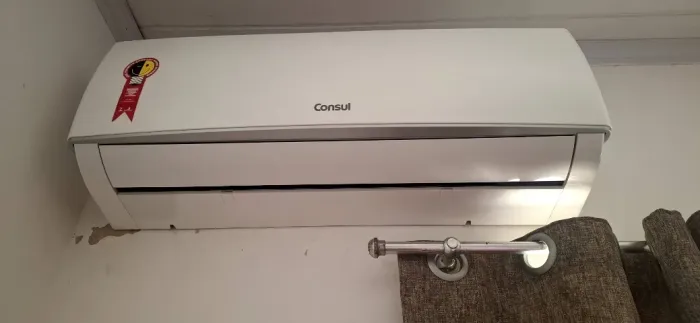 Ar condicionado 12.000 btus com defeito