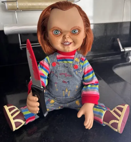 Boneco Chucky Mezco Toys