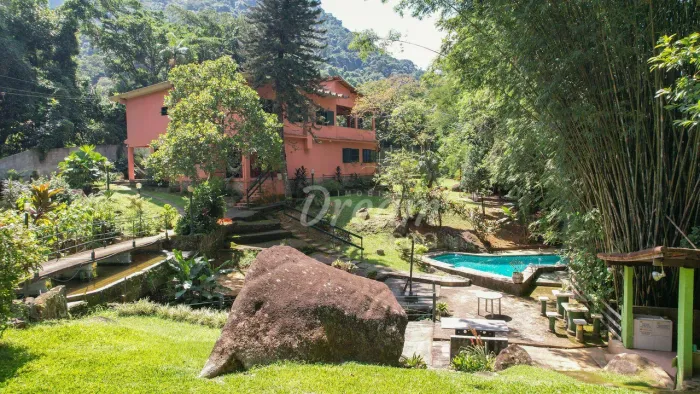 Casa com 4 dormitórios à venda, 450 m² por R$ 1.890.000,00 - Barreira - Guapimirim/RJ