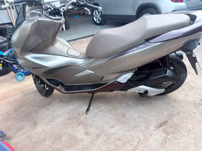 PCX Deluxe 2022