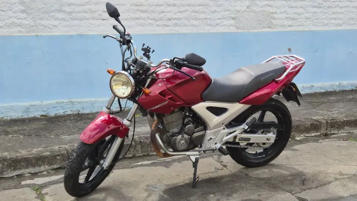 Honda CBX 250 Twister de motor feito